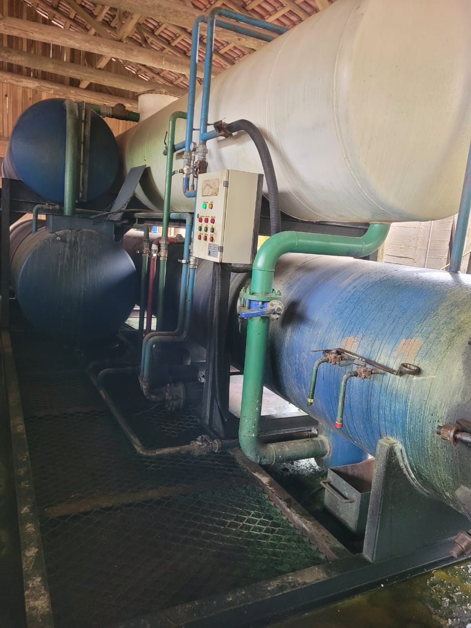 Tratamos sua madeira em Autoclave. A São José Madeiras tem o Melhor Preço e está sediada em Botuverá/SC é uma empresa especializada na venda e construção de casas de pinus tratado, projetando e montando casas conforme a necessidade de cada cliente. Entre nossos produtos em pinus Tratados em Autoclave estão: Madeira Frontal, Deck, Assoalho, Forro, Caibros, Pé Direito, Tábuas, Pranchas, Sarrafos, Beiral, Mata Junta, Meia Cana, Rodapé, Vistas além de Kit Casas para entrega ou montadas para Botuverá, Brusque, São João Batista, Blumenau, Itajaí, Navegantes e Região. Tratamos madeira com Autoclave e temos também Madeira Frontal, Toras, Caibros e Palanques em Eucalipto. Entregamos para todo o Brasil. Telefone: (47) 3230-1870